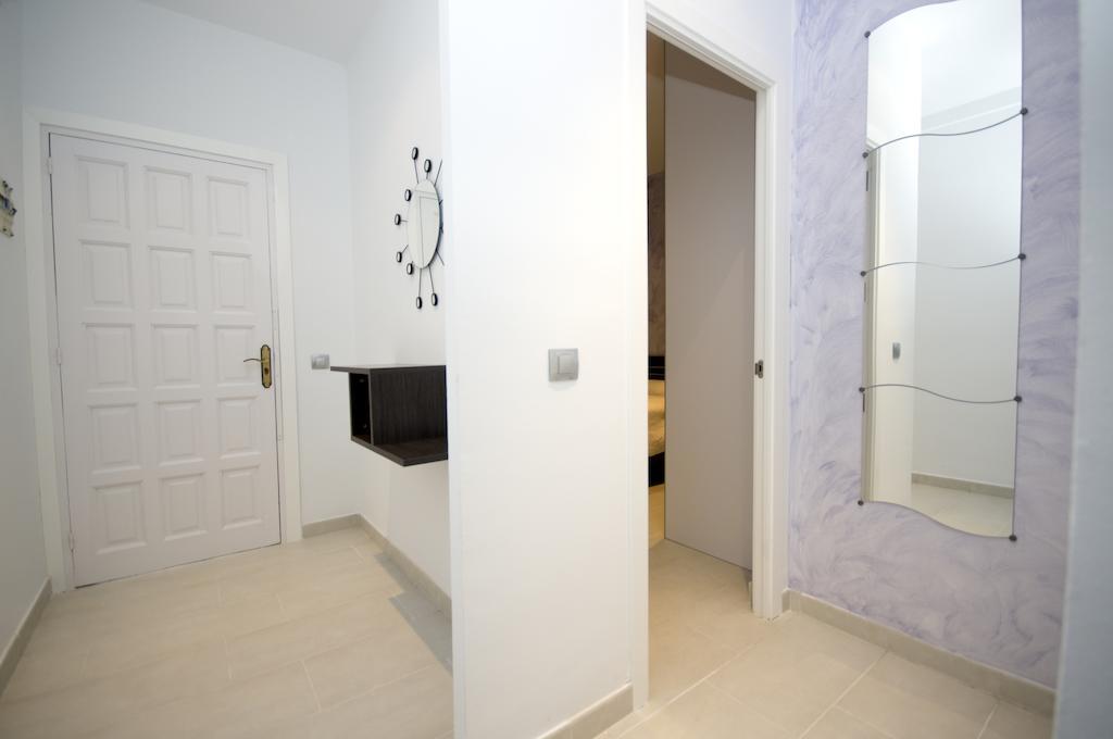 Inmosantos Oasis E3 Apartment Roses Bilik gambar